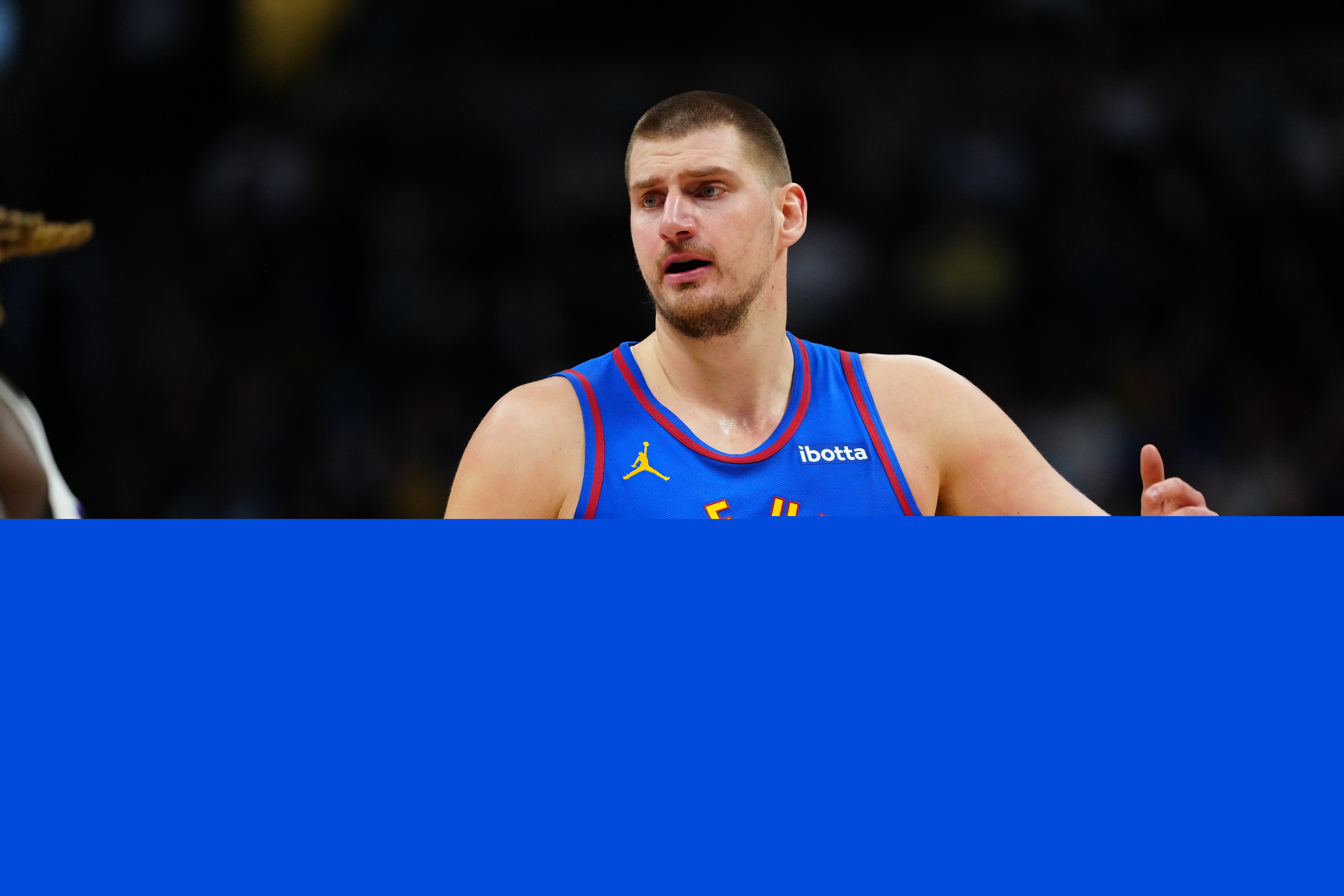 約基奇單場(chǎng)砍下30+20+15 NBA歷史第二人 上一位是張伯倫